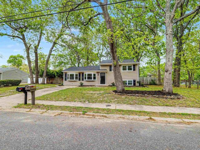 House for sale in Ewan, New Jersey