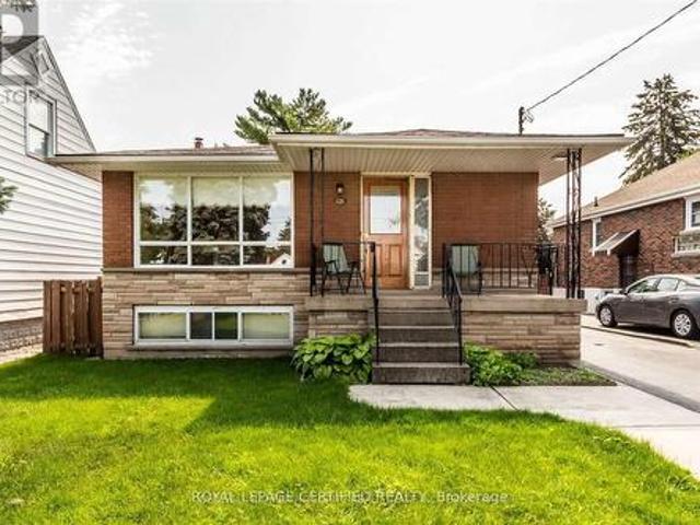House for sale in Ancaster, Ontario