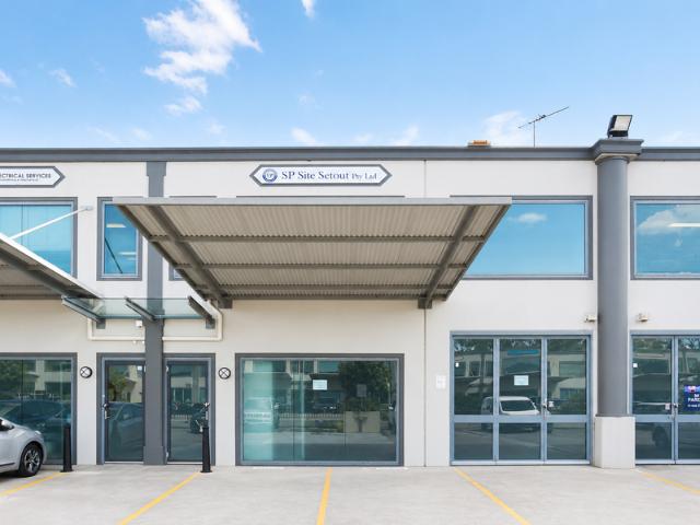 Warehouse for rent in Castle Hill Trading Zone, Sydney