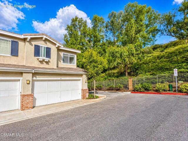 Townhouse for sale in Canyon Country, California