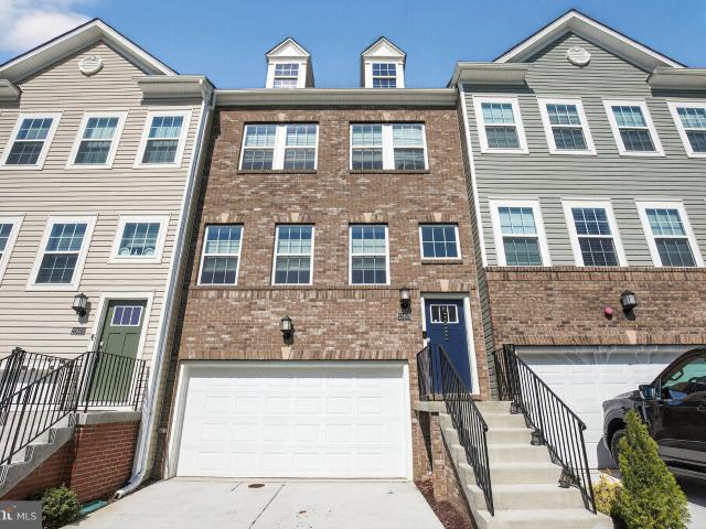 Townhouse for sale in California, Maryland