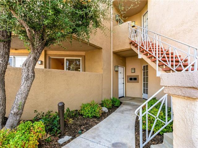 Condo for sale in Valencia, Santa Clarita