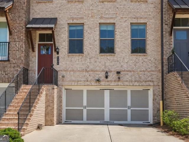 Townhouse for sale in Snellville, Georgia