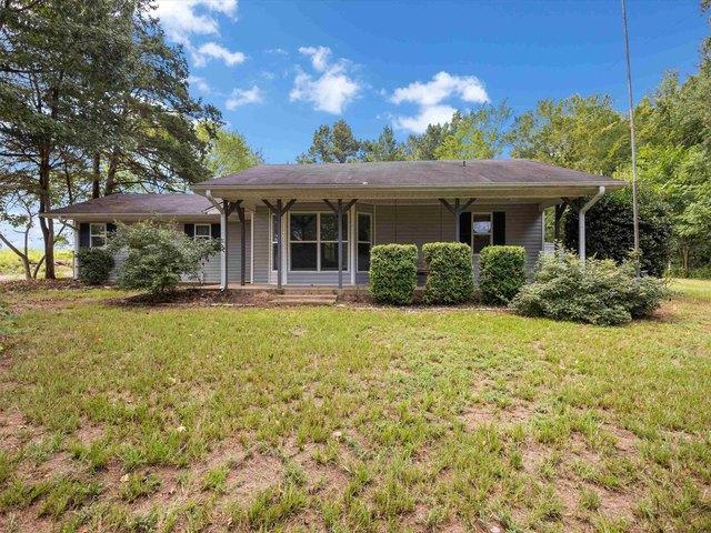 House for sale in Gilchrist, Texas