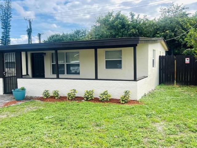 House for sale in Pompano Beach, Florida