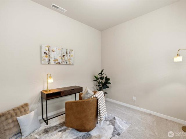 House for sale in Black Diamond, Washington