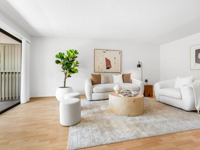 Condo for sale in Menlo Park