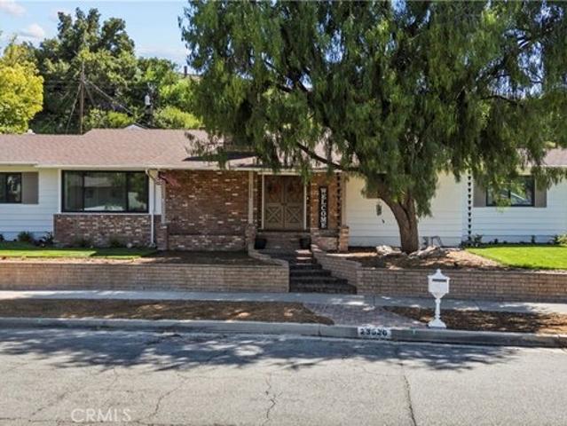 House for sale in Canyon Country, California