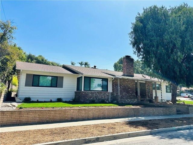 House for sale in Canyon Country, California