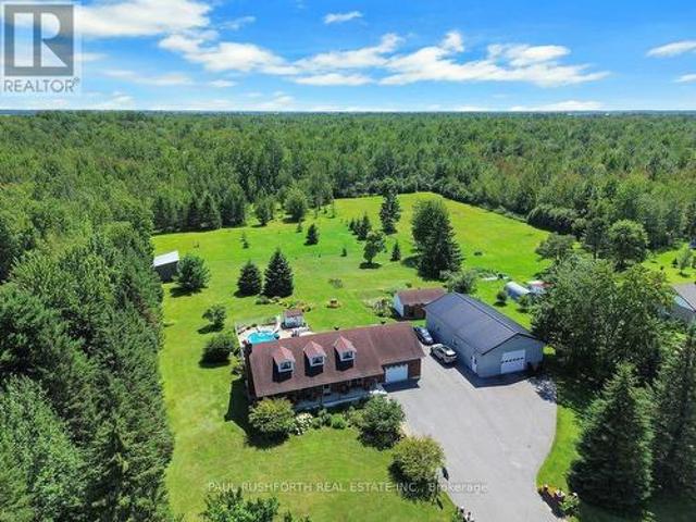 House for sale in Russell, Ontario