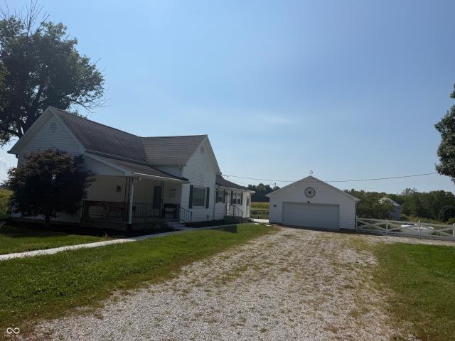 House for sale in Coatesville, Indiana