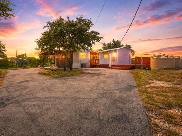 House for sale in Pipe Creek, Texas