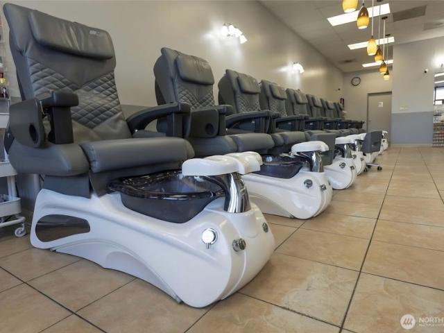 Commercial for sale in Edmonds, Washington