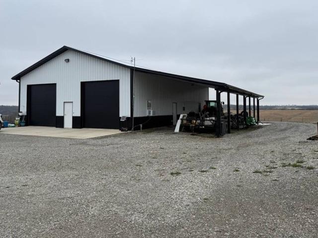 House for sale in Ridgeway, Missouri