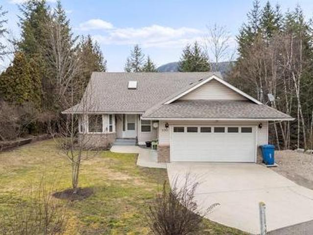 House for sale in Blind Bay, British Columbia