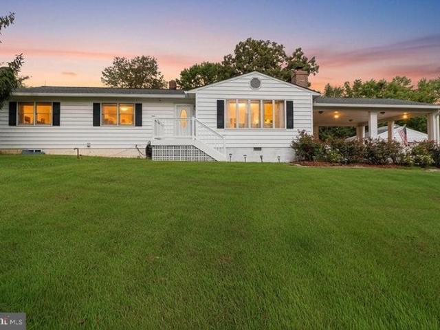House for sale in Hollywood, Maryland