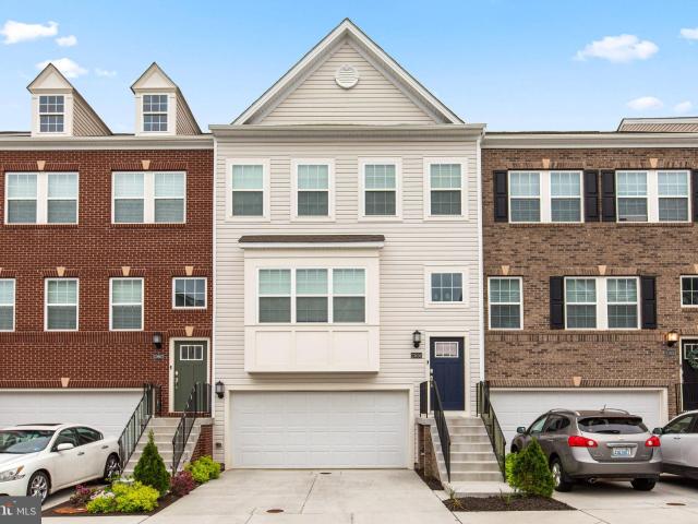 Townhouse for sale in California, Maryland