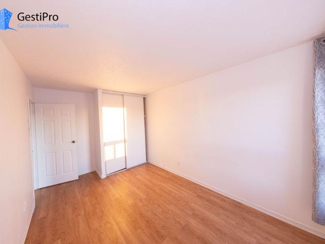 Apartment for rent in Duberger, Québec