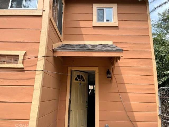 House for sale in Cedarpines Park, California