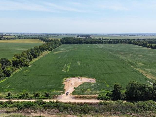 Farm for sale in Ark