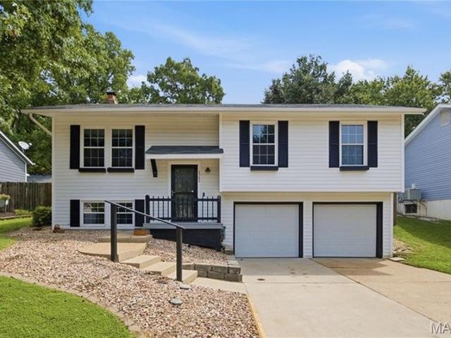 House for sale in Maryland Heights, Missouri