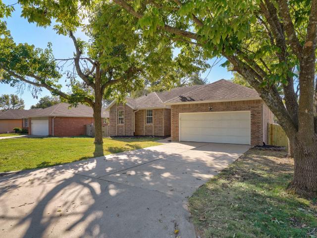 House for sale in Woodbury, Springfield