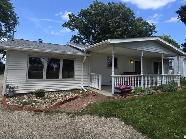 House for sale in Elmwood, Illinois