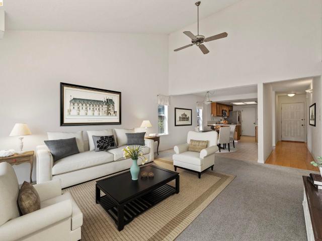Townhouse for sale in Columbia, California