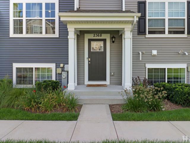 Townhouse for sale in Hampshire, Kane County