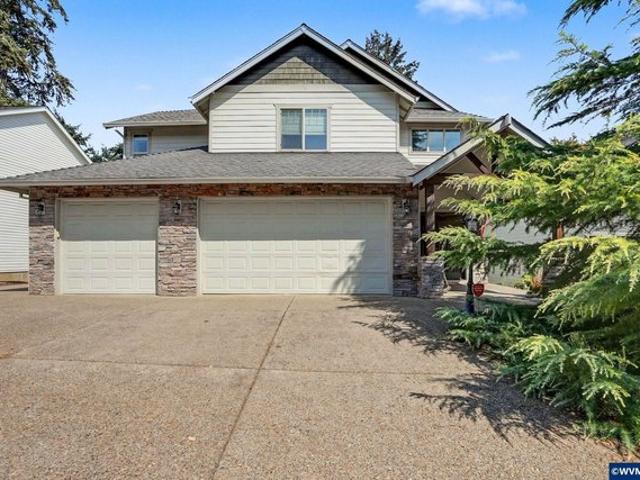 House for sale in Oregonia