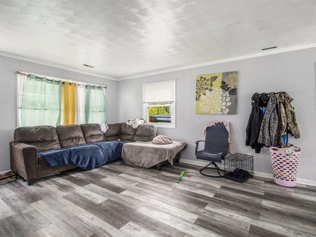 House for sale in Plainwell