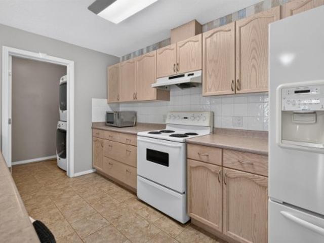 Condo for sale in Canon Ridge, Edmonton