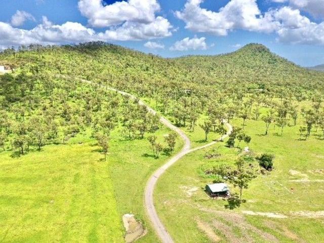 Cottage for sale in Brookhill, Queensland