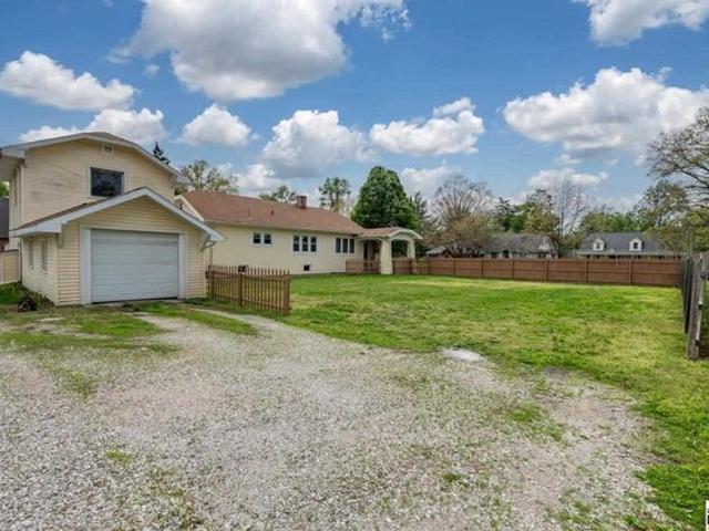 House for sale in Terre Haute, Indiana