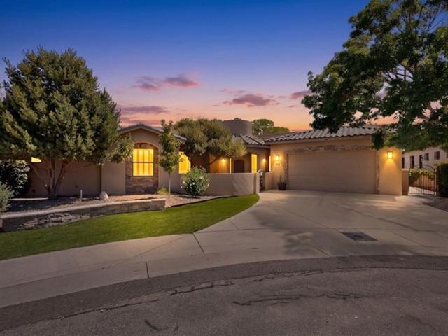 House for sale in New Mexico