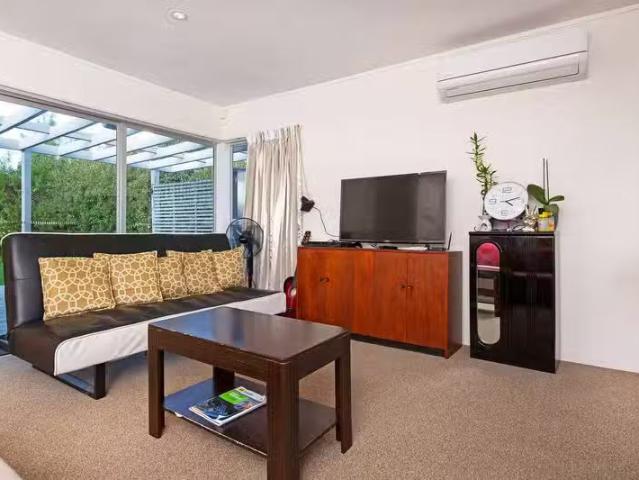 Apartment for rent in Howick, Oroua County