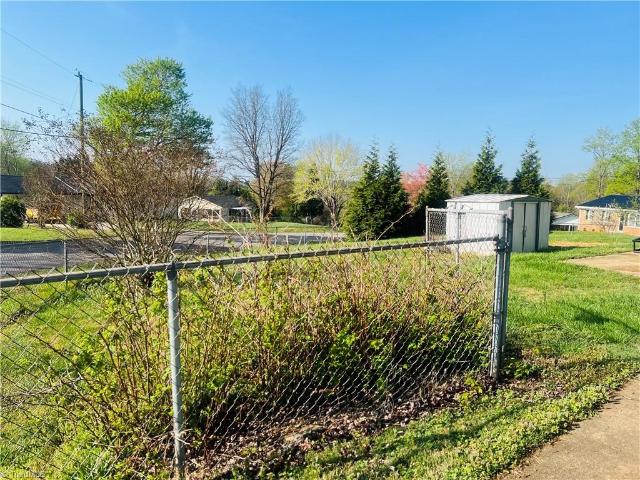 House for sale in Mount Airy, North Carolina