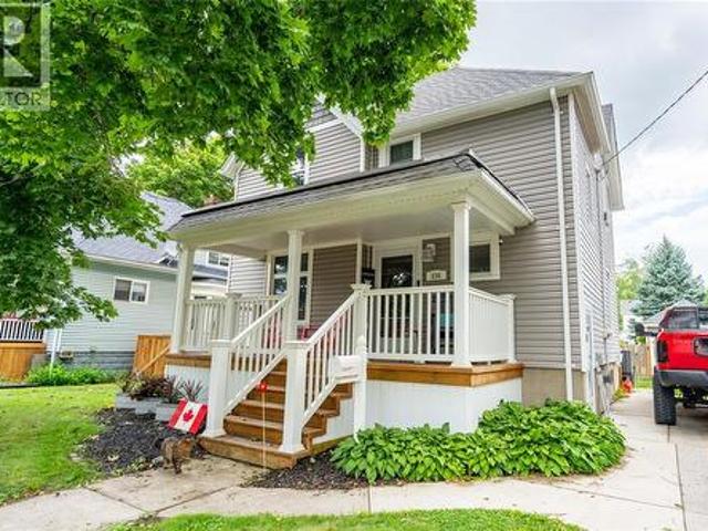 House for sale in Brights Grove, Ontario
