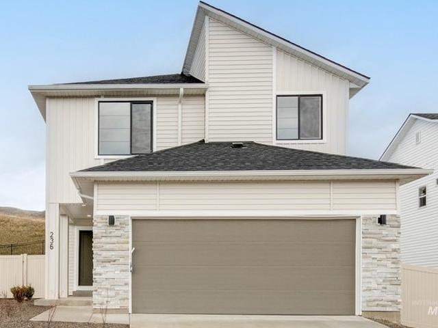 House for sale in Horseshoe Bend, Idaho