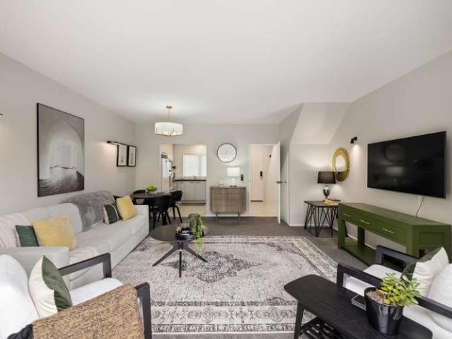 Townhouse for sale in Saint Albans, Canterbury