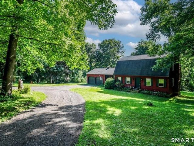 House for sale in Gaylordsville, Connecticut