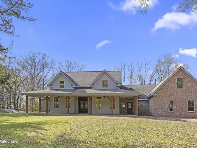House for sale in Flora, Mississippi