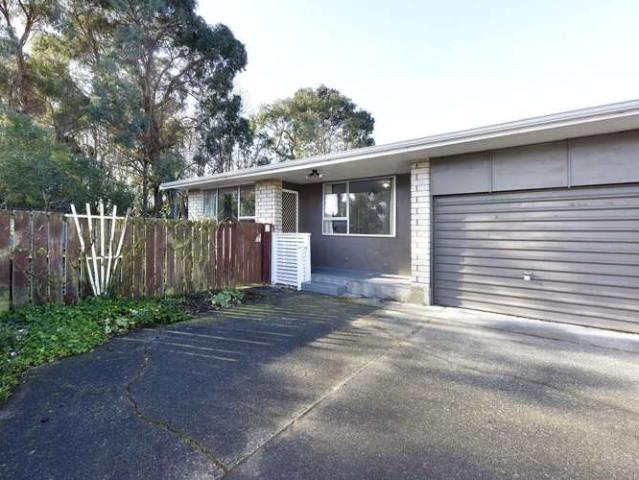 Apartment for sale in Chaslands, Canterbury