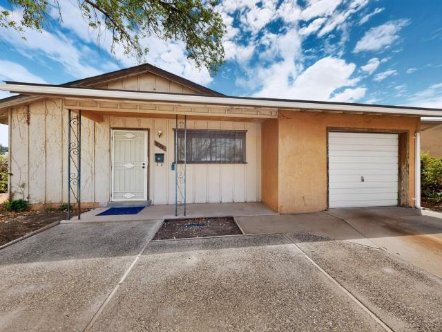 House for sale in New Mexico