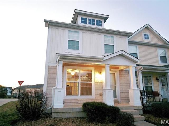 Townhouse for sale in Lake Saint Louis, Missouri