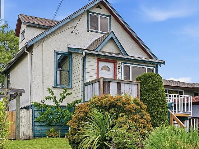House for sale in Saanich, British Columbia