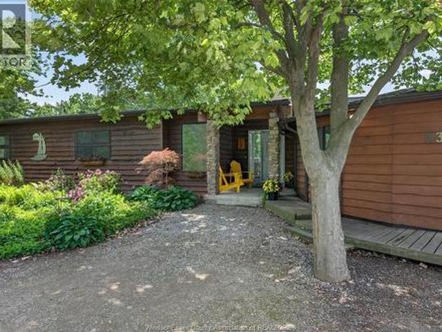 House for sale in Lakeshore, Ontario