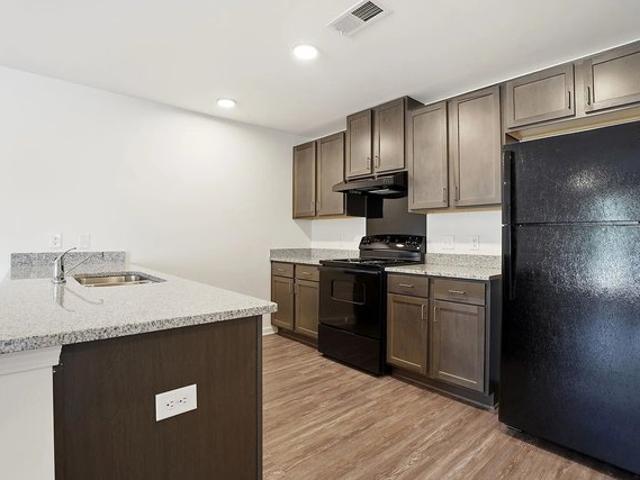 Townhouse for sale in Roanoke Rapids, North Carolina