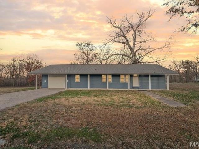 House for sale in Hardin, Illinois