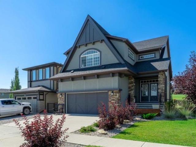 House for sale in Hillcrest, Airdrie
